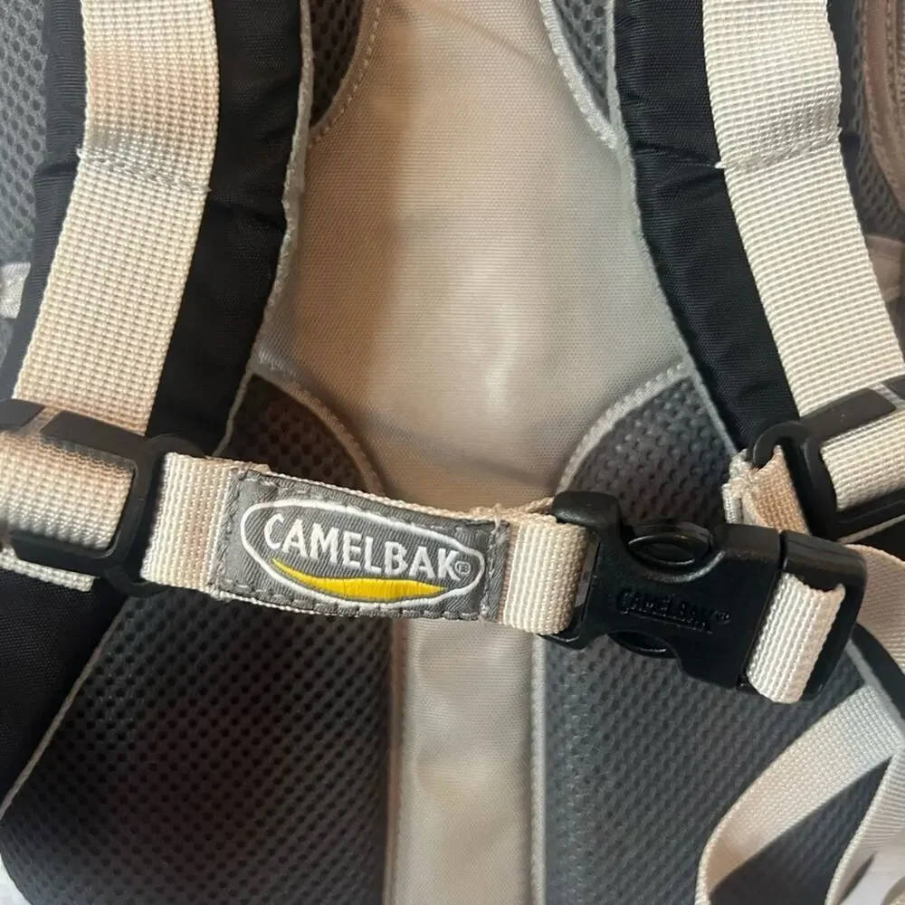 CAMELBAK-  Magic Hydration Backpack NO ACCESSORIES